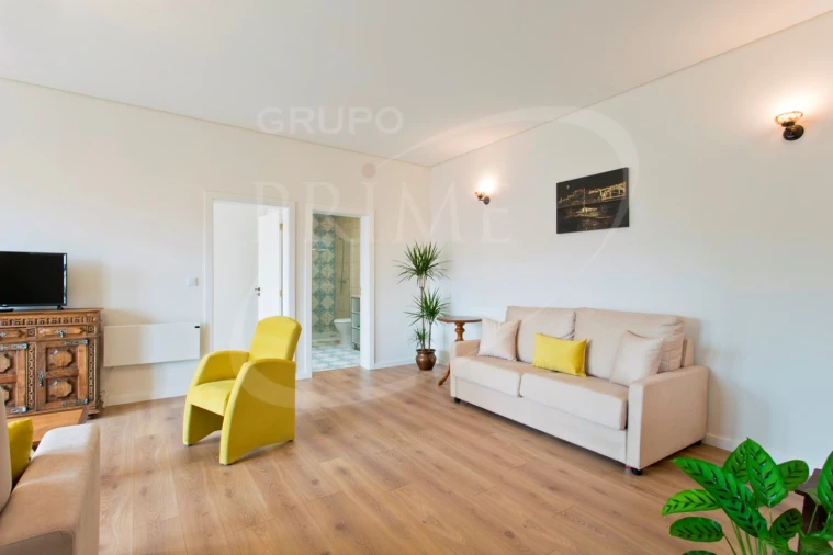 Prédio para Venda em Santa Marinha e São Pedro da Afurada Foto 37