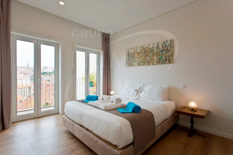 Prédio para Venda em Santa Marinha e São Pedro da Afurada Foto 42