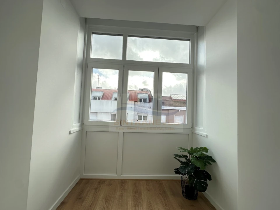 Apartamento T3 para Venda em Benfica Foto 30