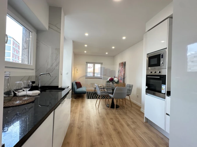 Apartamento T3 para Venda em Benfica Foto 5