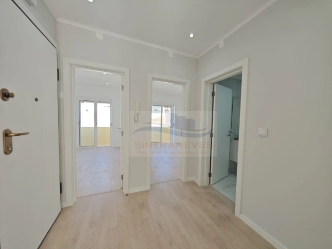 Apartamento T2 para Venda em Mina de Água Foto 1