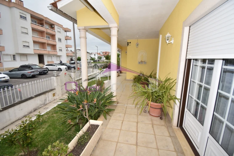 Moradia T4 para Venda em Nossa Sra de Fatima Foto 9