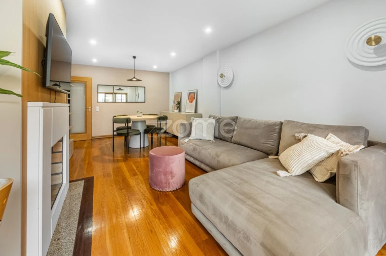 Apartamento T2 para Venda em Madalena Foto 11