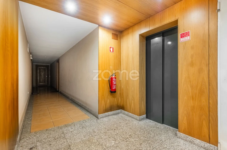 Apartamento T2 para Venda em Madalena Foto 23