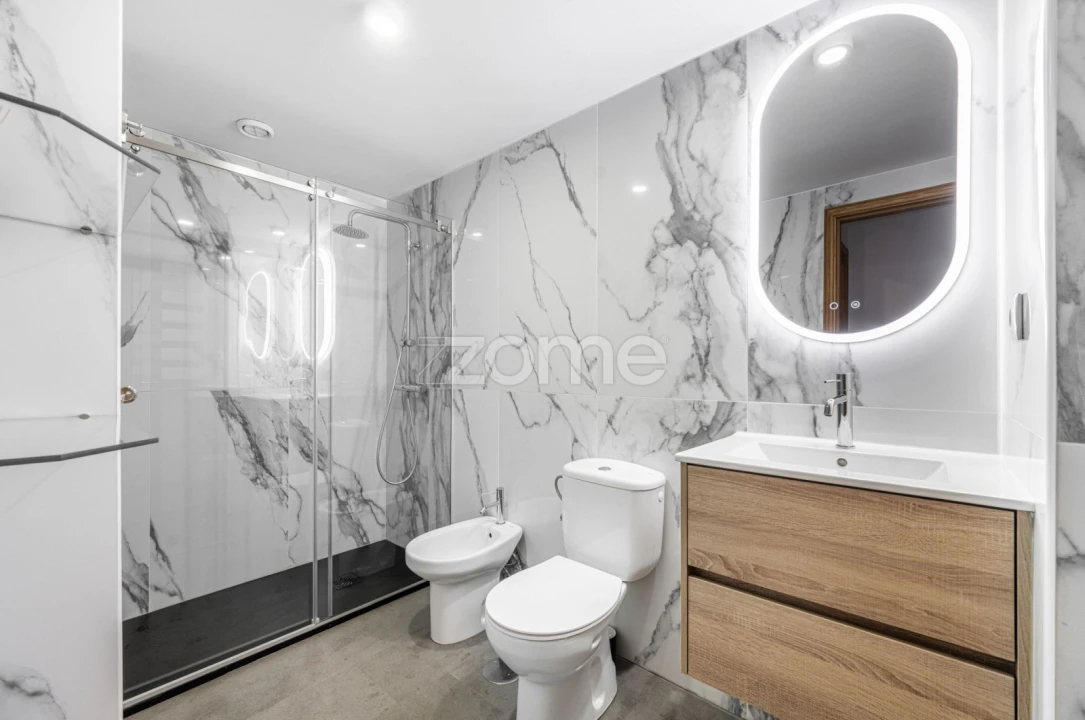 Apartamento T2 para Venda em Madalena Foto 18