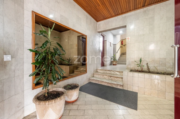 Apartamento T3 para Venda em Rio Tinto Foto 3