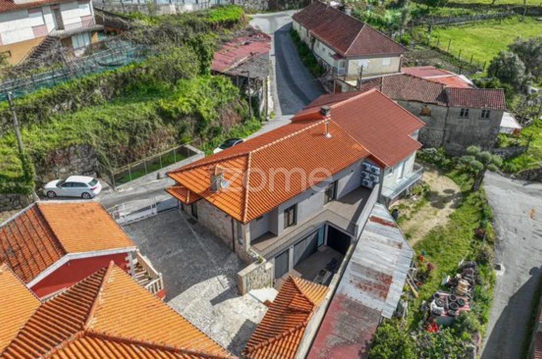 Moradia T3 para Venda em Ribeira do Neiva Foto 8