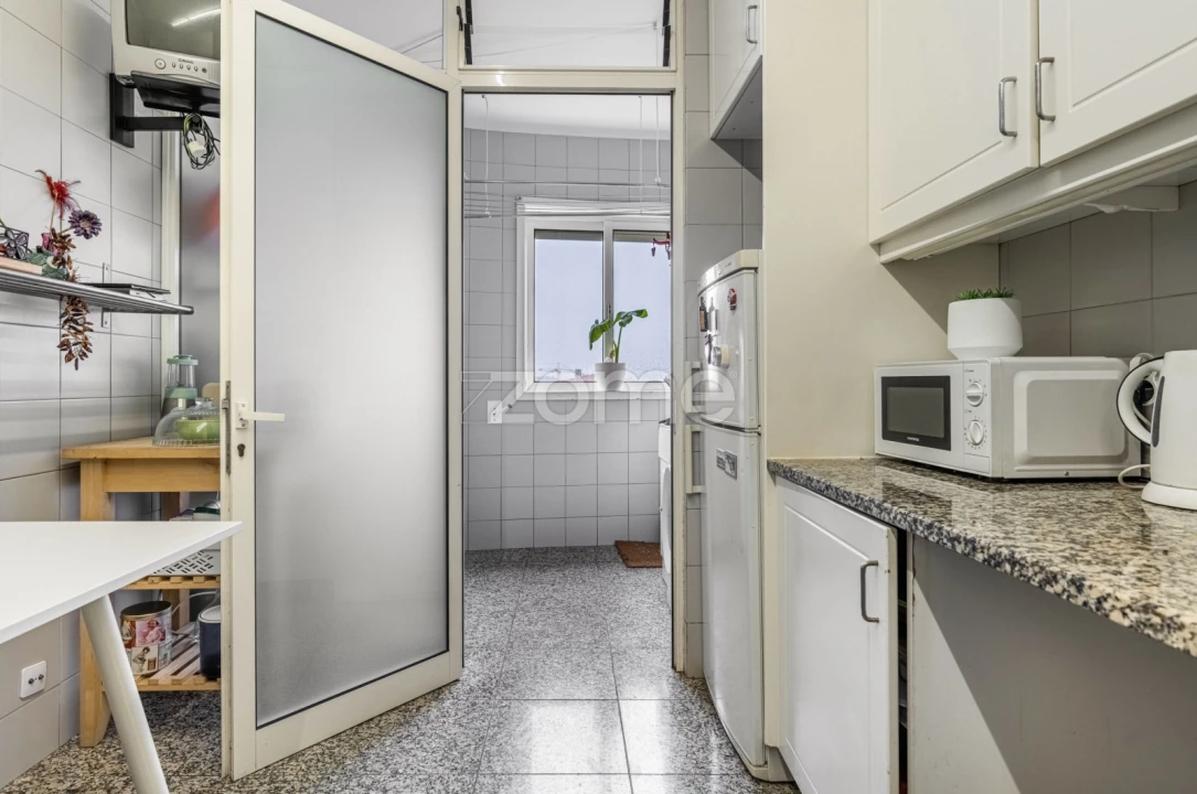 Apartamento T3 para Venda em Mafamude e Vilar do Paraíso Foto 7