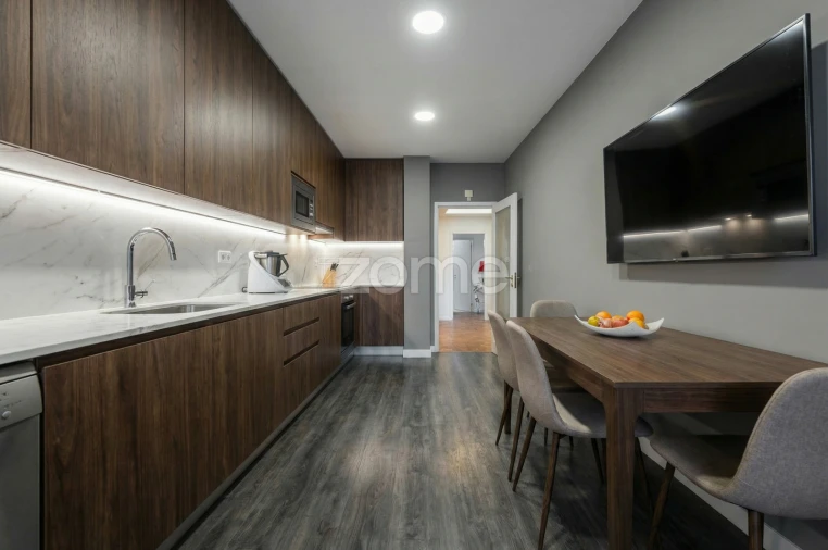 Apartamento T3 para Venda em Mafamude e Vilar do Paraíso