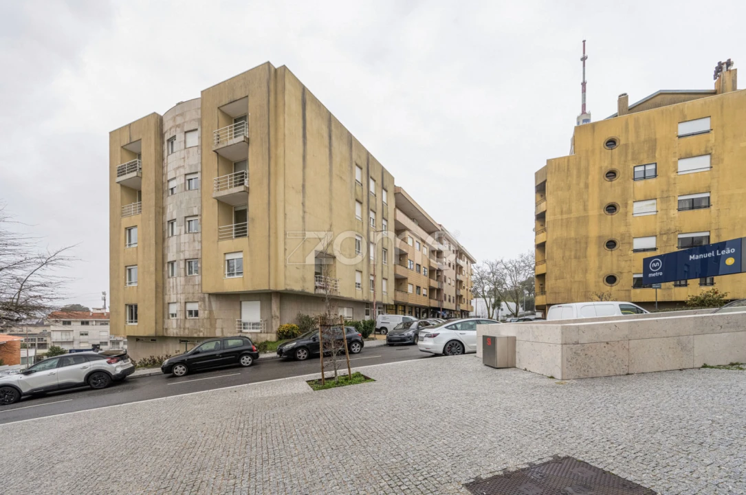 Apartamento T3 para Venda em Mafamude e Vilar do Paraíso Foto 24