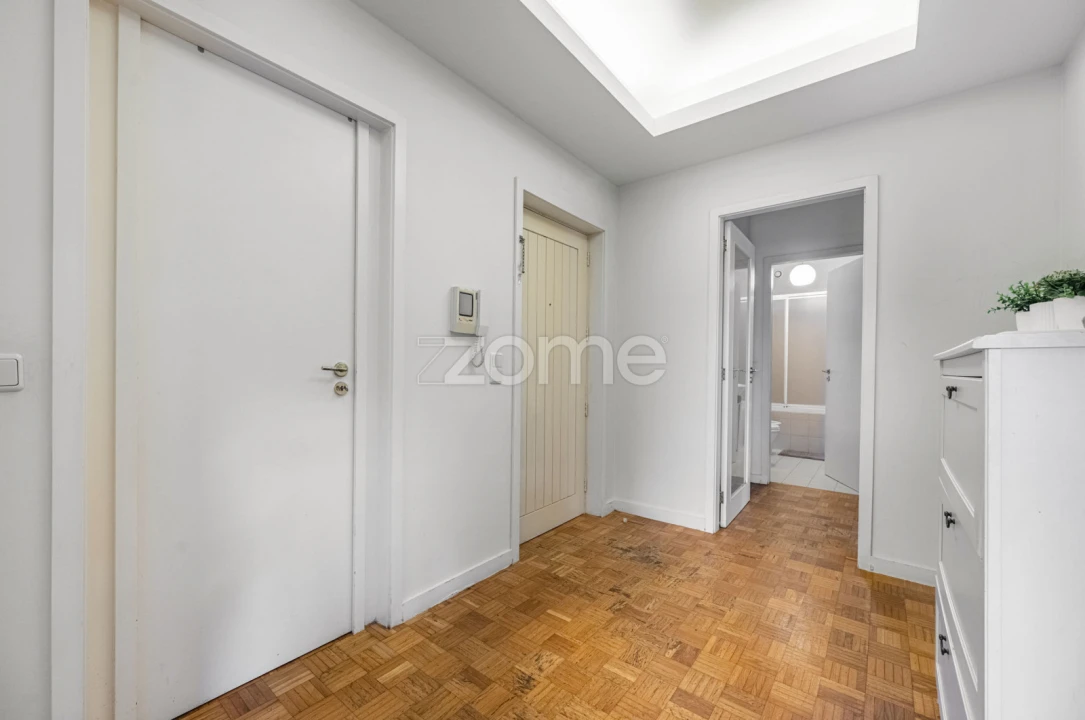 Apartamento T3 para Venda em Mafamude e Vilar do Paraíso Foto 3