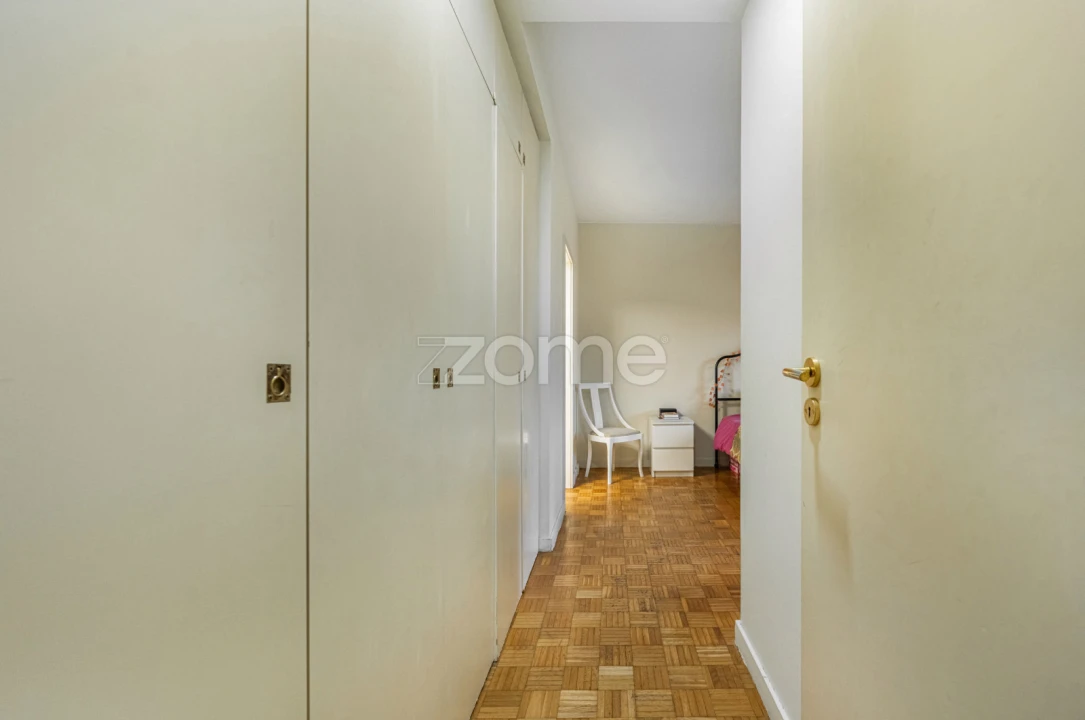 Apartamento T3 para Venda em Mafamude e Vilar do Paraíso Foto 16