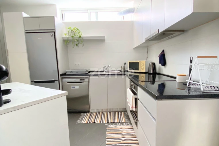 Apartamento T2 para Venda em Paranhos Foto 4