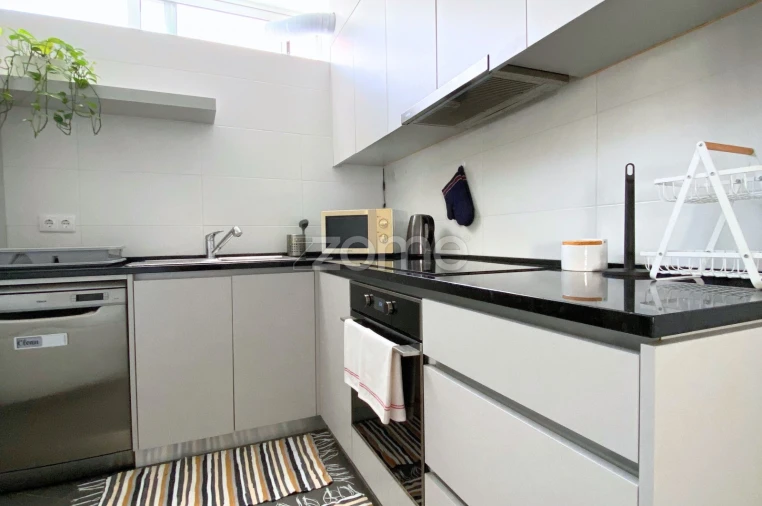 Apartamento T2 para Venda em Paranhos Foto 5