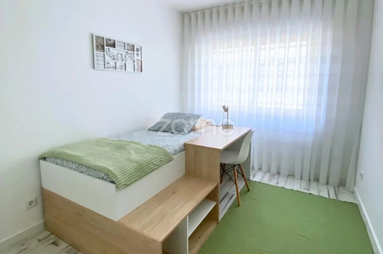 Apartamento T2 para Venda em Paranhos Foto 1