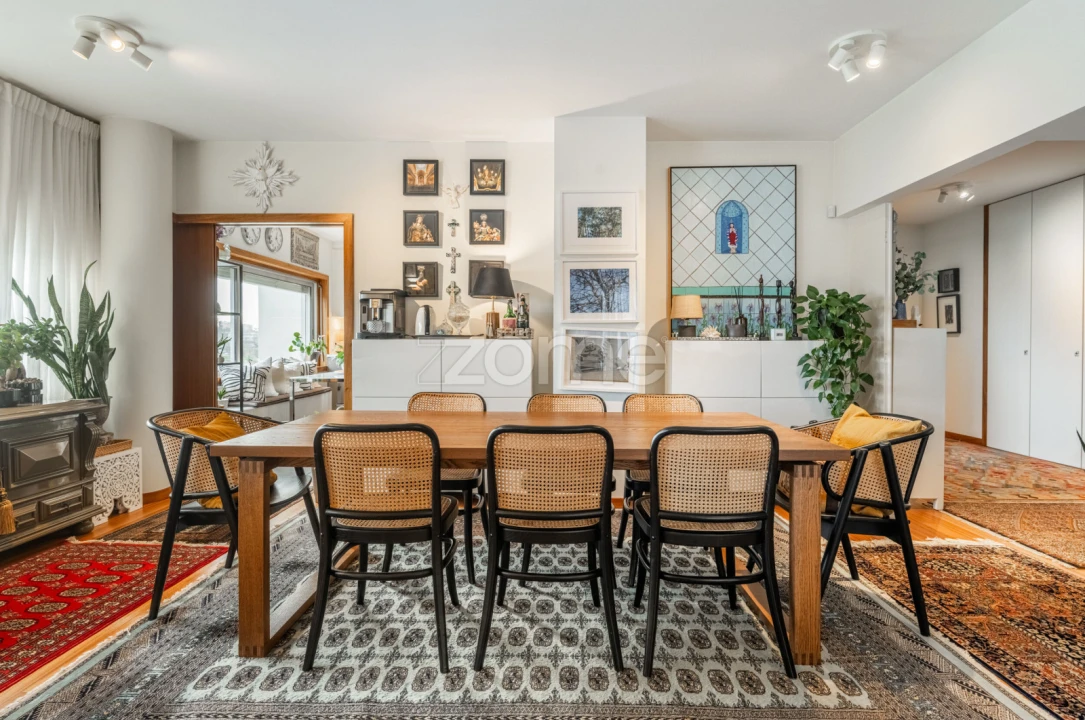 Apartamento T4 para Venda em Lordelo do Ouro e Massarelos Foto 13