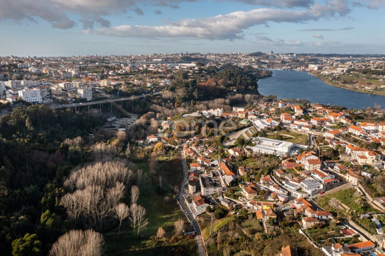 Terreno Comércio / Armazém para Venda em Avintes Foto 9