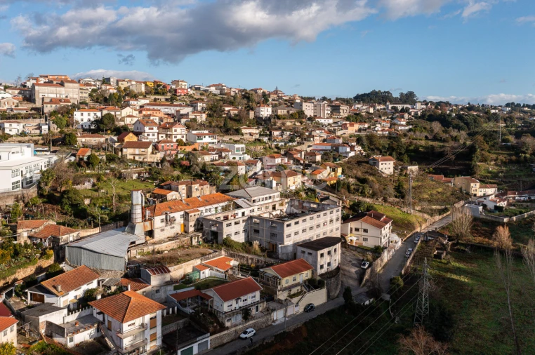 Terreno Comércio / Armazém para Venda em Avintes Foto 11