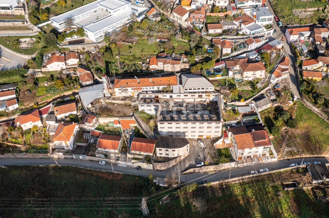 Terreno Comércio / Armazém para Venda em Avintes Foto 4