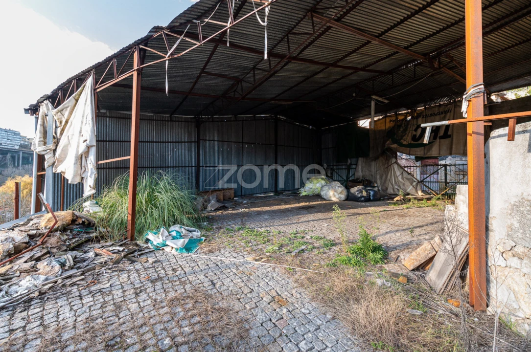Terreno Comércio / Armazém para Venda em Avintes Foto 16