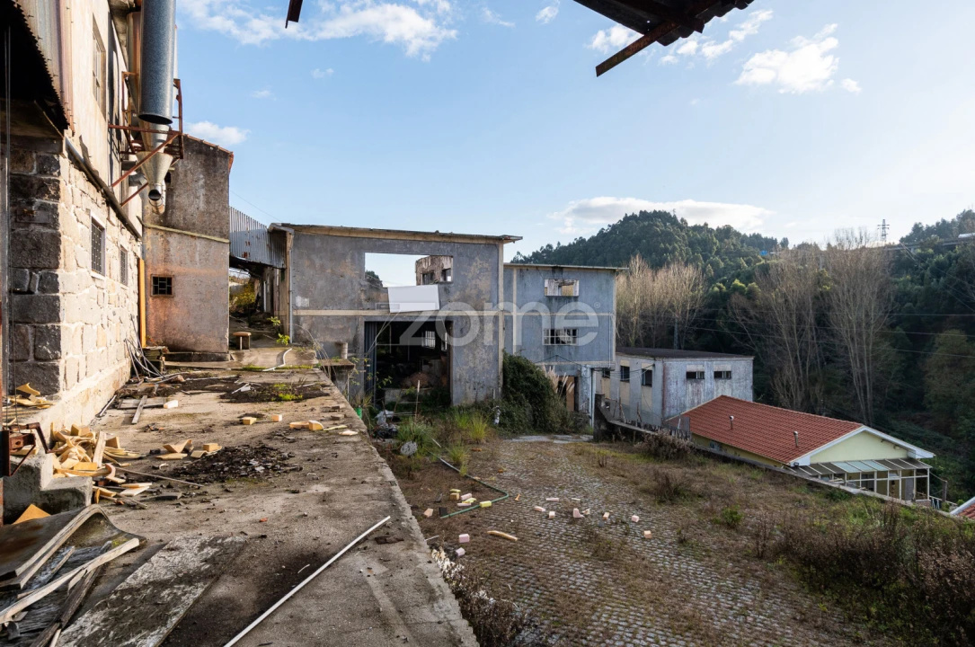Terreno Comércio / Armazém para Venda em Avintes Foto 18