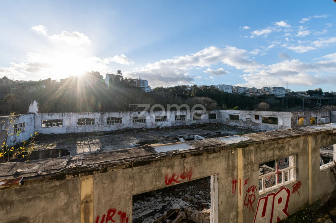 Terreno Comércio / Armazém para Venda em Avintes Foto 24