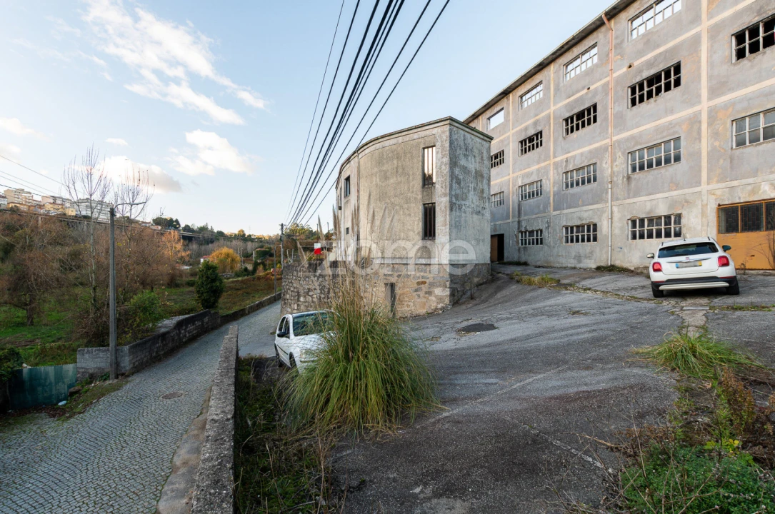Terreno Comércio / Armazém para Venda em Avintes Foto 36