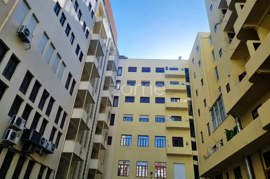 Apartamento T3 para Venda em Cedofeita, Santo Ildefonso, Sé, Miragaia, São Nicolau e Vitória Foto 24