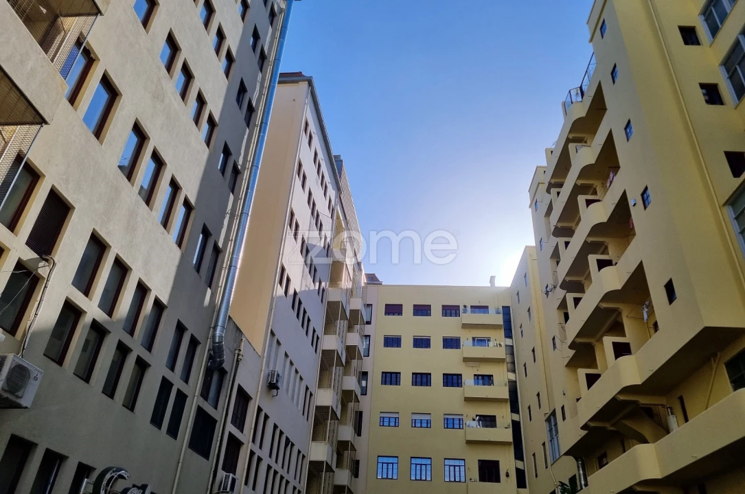 Apartamento T3 para Venda em Cedofeita, Santo Ildefonso, Sé, Miragaia, São Nicolau e Vitória Foto 3