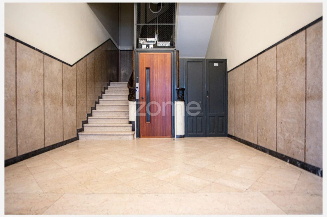 Apartamento T3 para Venda em Cedofeita, Santo Ildefonso, Sé, Miragaia, São Nicolau e Vitória Foto 4