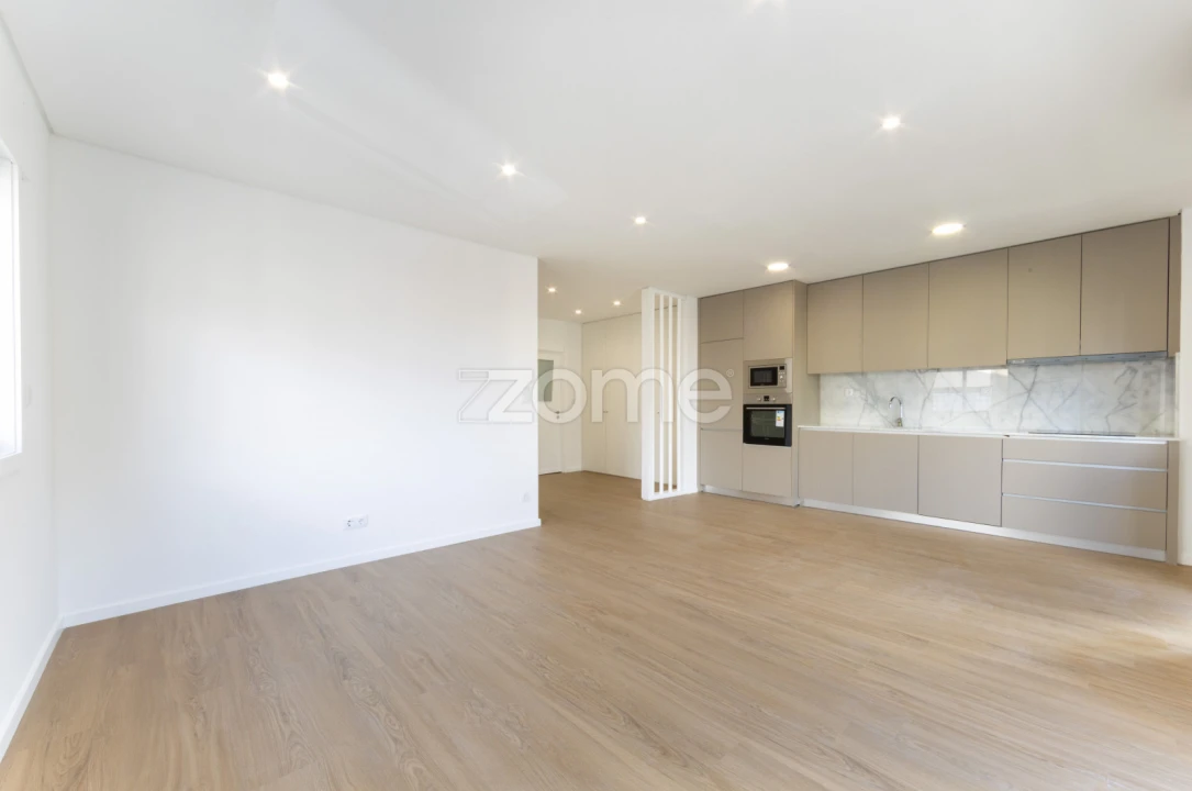 Apartamento T3 para Venda em Oliveira do Douro Foto 14