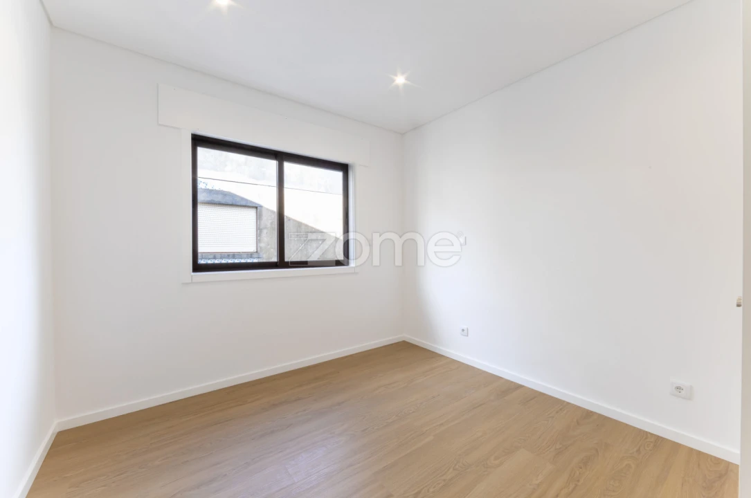 Apartamento T3 para Venda em Oliveira do Douro Foto 18