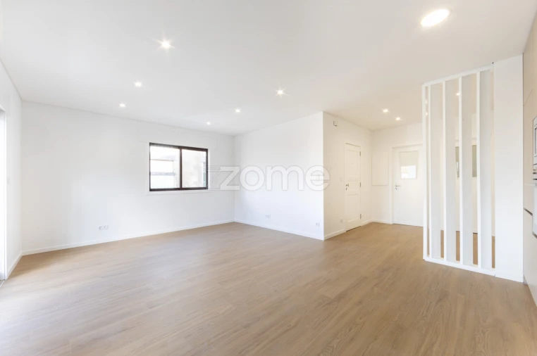 Apartamento T3 para Venda em Oliveira do Douro Foto 12