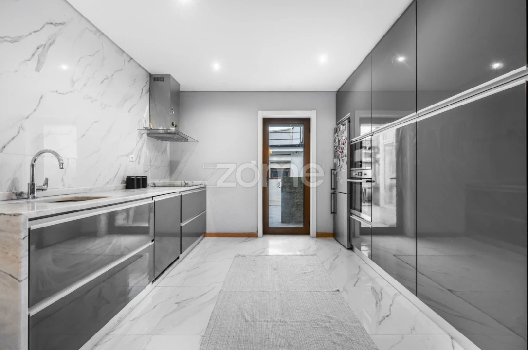 Moradia T4 para Venda em São Mamede de Infesta e Senhora da Hora Foto 11