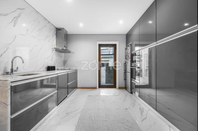 Moradia T4 para Venda em São Mamede de Infesta e Senhora da Hora Foto 11