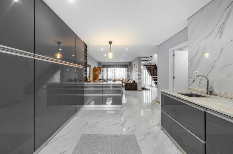 Moradia T4 para Venda em São Mamede de Infesta e Senhora da Hora Foto 10