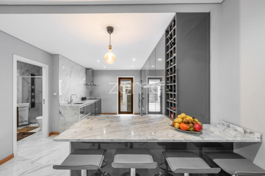 Moradia T4 para Venda em São Mamede de Infesta e Senhora da Hora Foto 12