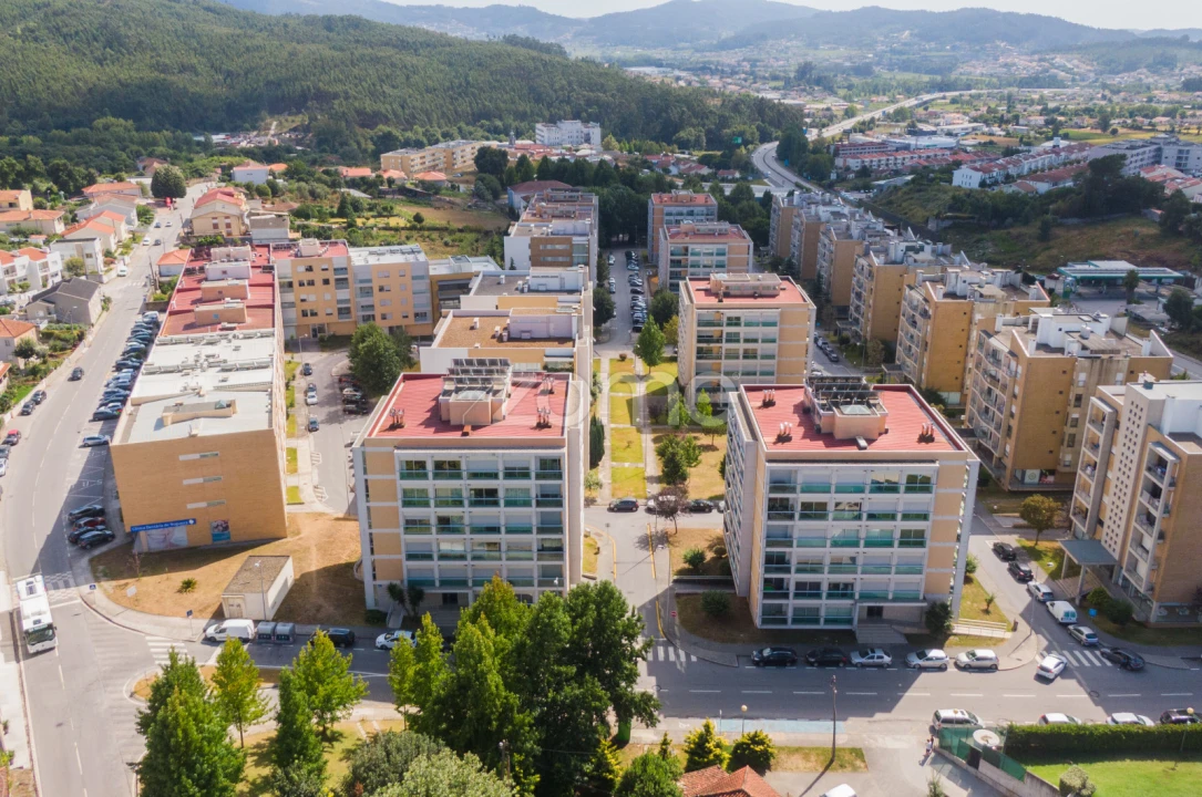 Apartamento T3 para Venda em Nogueira, Fraião e Lamaçães Foto 40