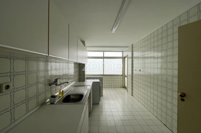 Apartamento T2 para Arrendamento em São Mamede de Infesta e Senhora da Hora Foto 7