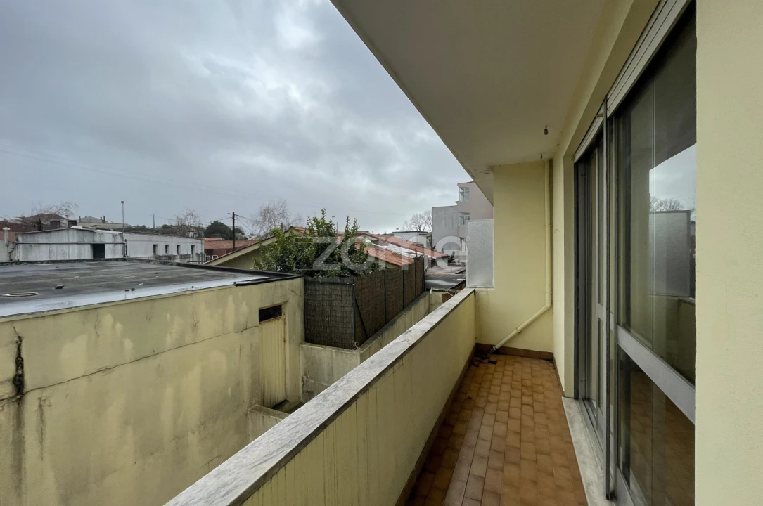 Apartamento T2 para Arrendamento em São Mamede de Infesta e Senhora da Hora Foto 5