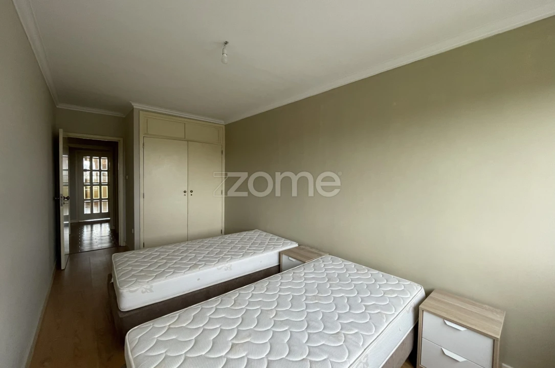 Apartamento T2 para Arrendamento em São Mamede de Infesta e Senhora da Hora Foto 16