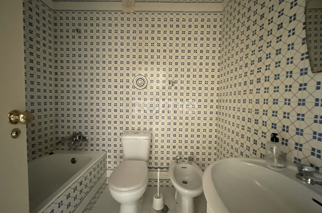 Apartamento T2 para Arrendamento em São Mamede de Infesta e Senhora da Hora Foto 17