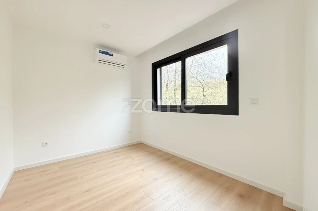 Apartamento T2 para Venda em Este (São Pedro e São Mamede) Foto 2