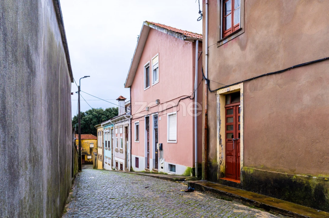 Apartamento T1 para Venda em Santa Marinha e São Pedro da Afurada Foto 1