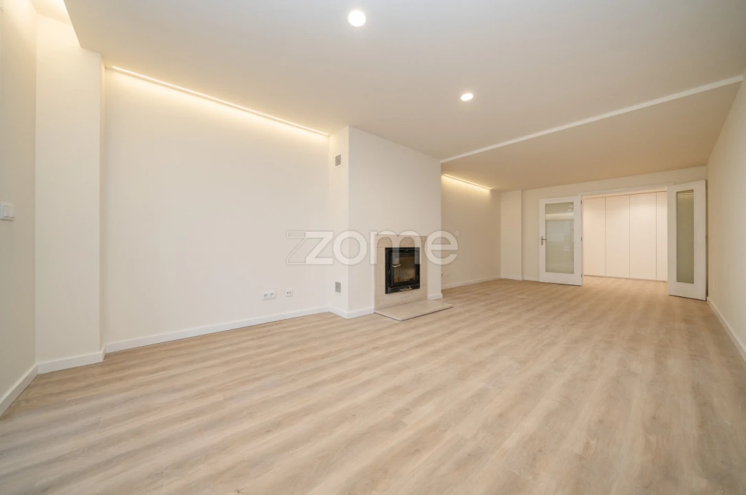 Apartamento T2 para Venda em Real, Dume e Semelhe Foto 3