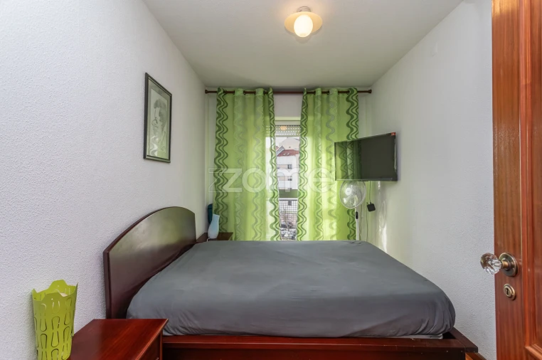 Apartamento T3 para Venda em Santo António dos Cavaleiros e Frielas Foto 6