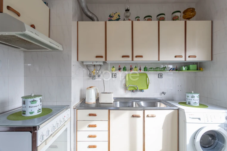 Apartamento T3 para Venda em Santo António dos Cavaleiros e Frielas Foto 12