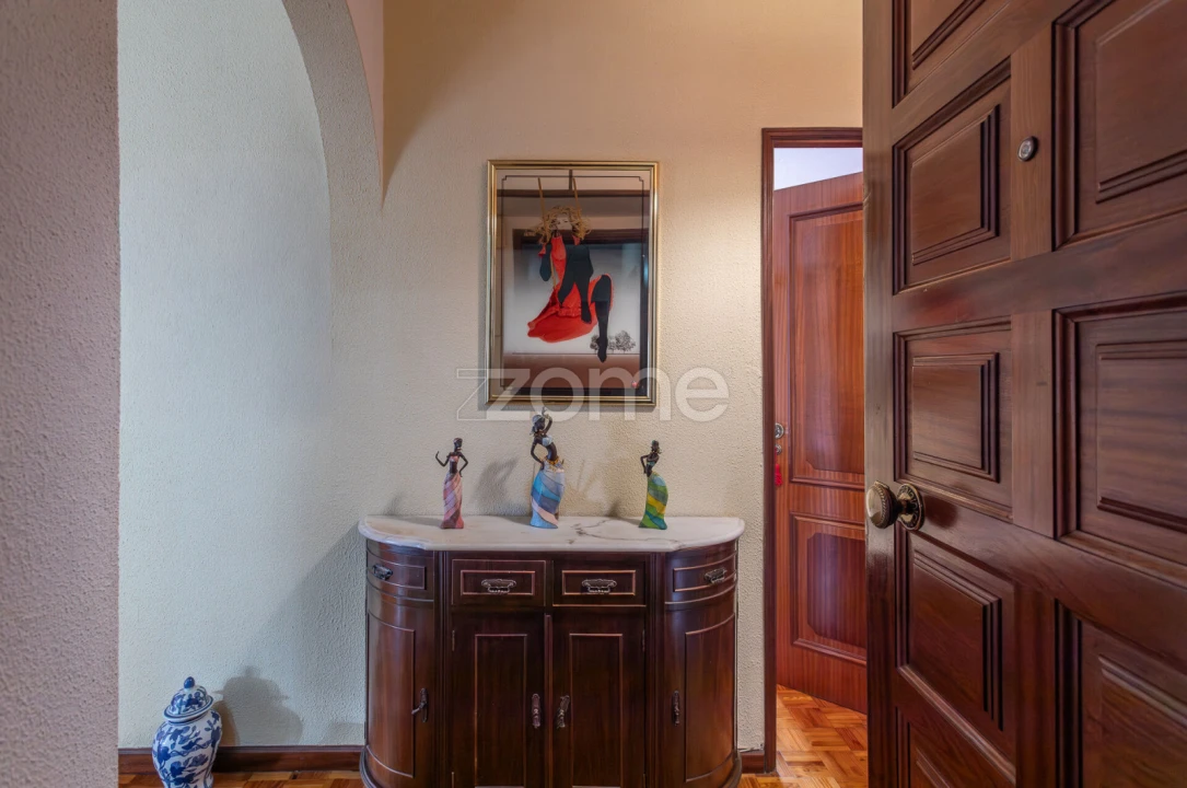 Apartamento T3 para Venda em Santo António dos Cavaleiros e Frielas Foto 21