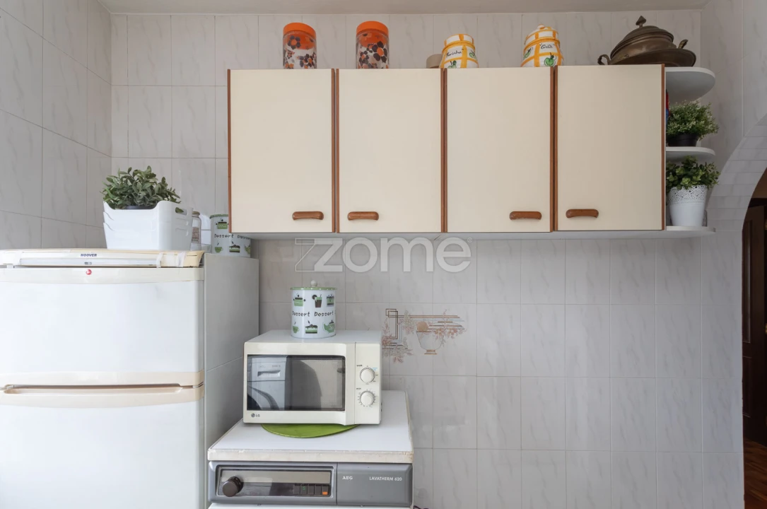 Apartamento T3 para Venda em Santo António dos Cavaleiros e Frielas Foto 13