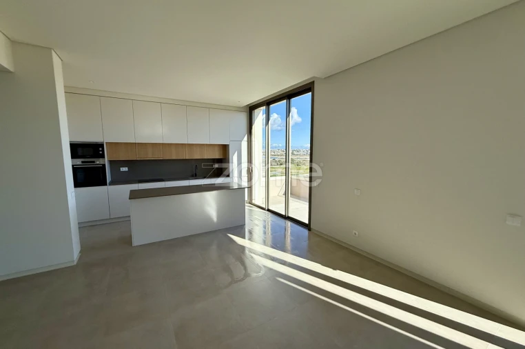 Apartamento T3 para Venda em Portimão Foto 4